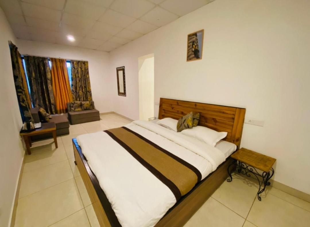 Mist N Meadows Resort Rājgarh Exteriér fotografie