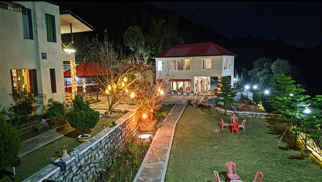 Mist N Meadows Resort Rājgarh Exteriér fotografie
